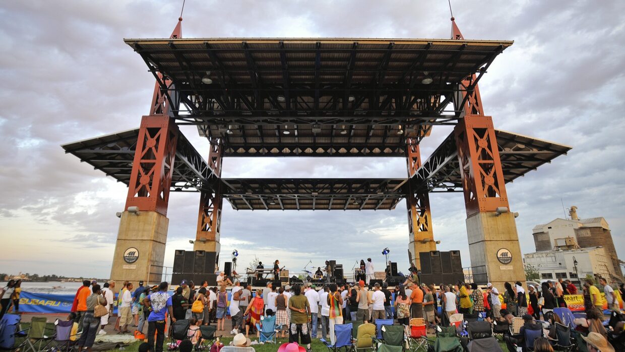 Bayfront Festival Park: Weekend Getaways in Duluth