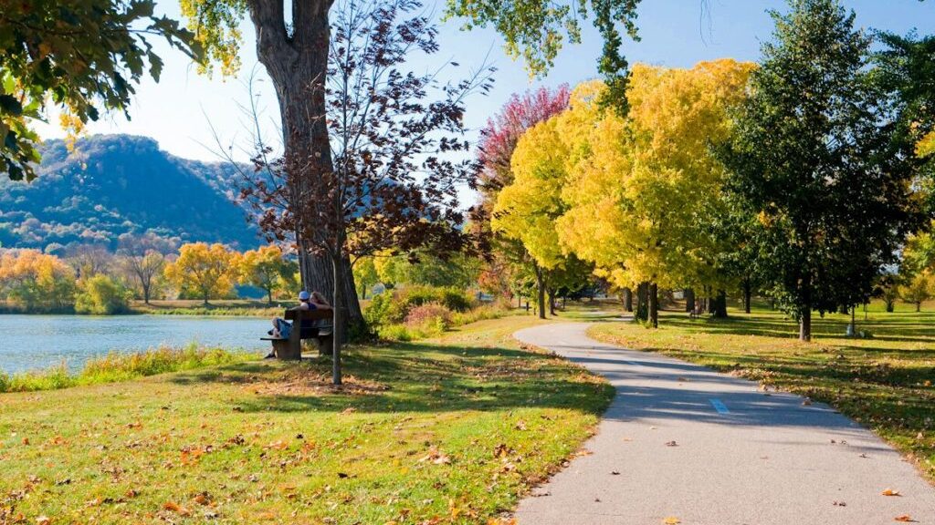 Lake Park:Things to Do in Winona
